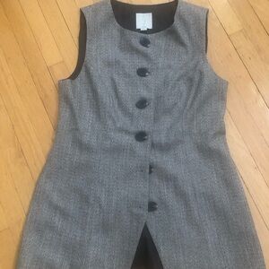 Joie Ladies Button-Up vest with back ties. NWOT